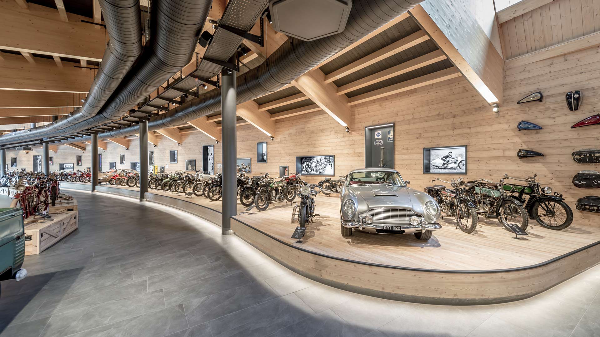 Top Mountain Motor Cycle Museum - Crosspoint Hochgurgl
